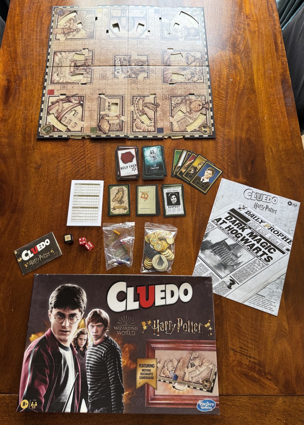 Hasbro Cluedo Harry Potter Moving Hogwarts Board Game Complete